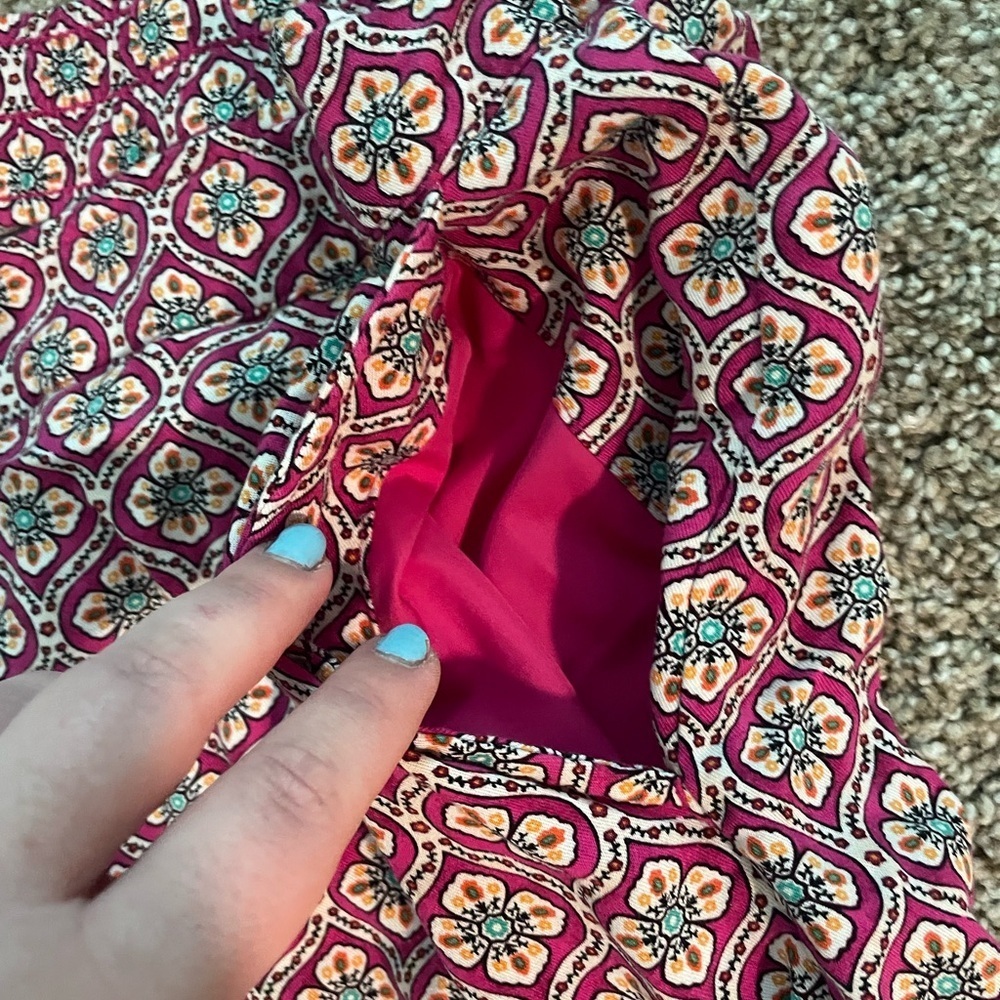 Old Navy Pink and White Patterned Shorts - Picture 4 of 4